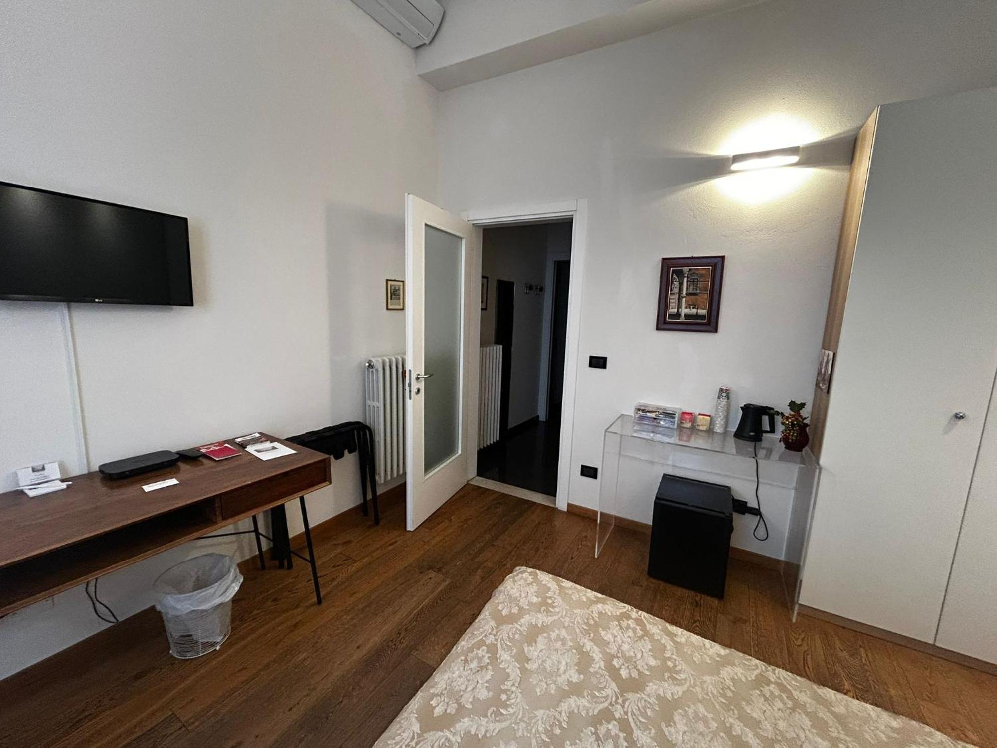 Casa Salbego R&B Bed & Breakfast โบโลญญา ภายนอก รูปภาพ